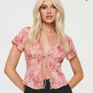 Princess Polly pink floral top